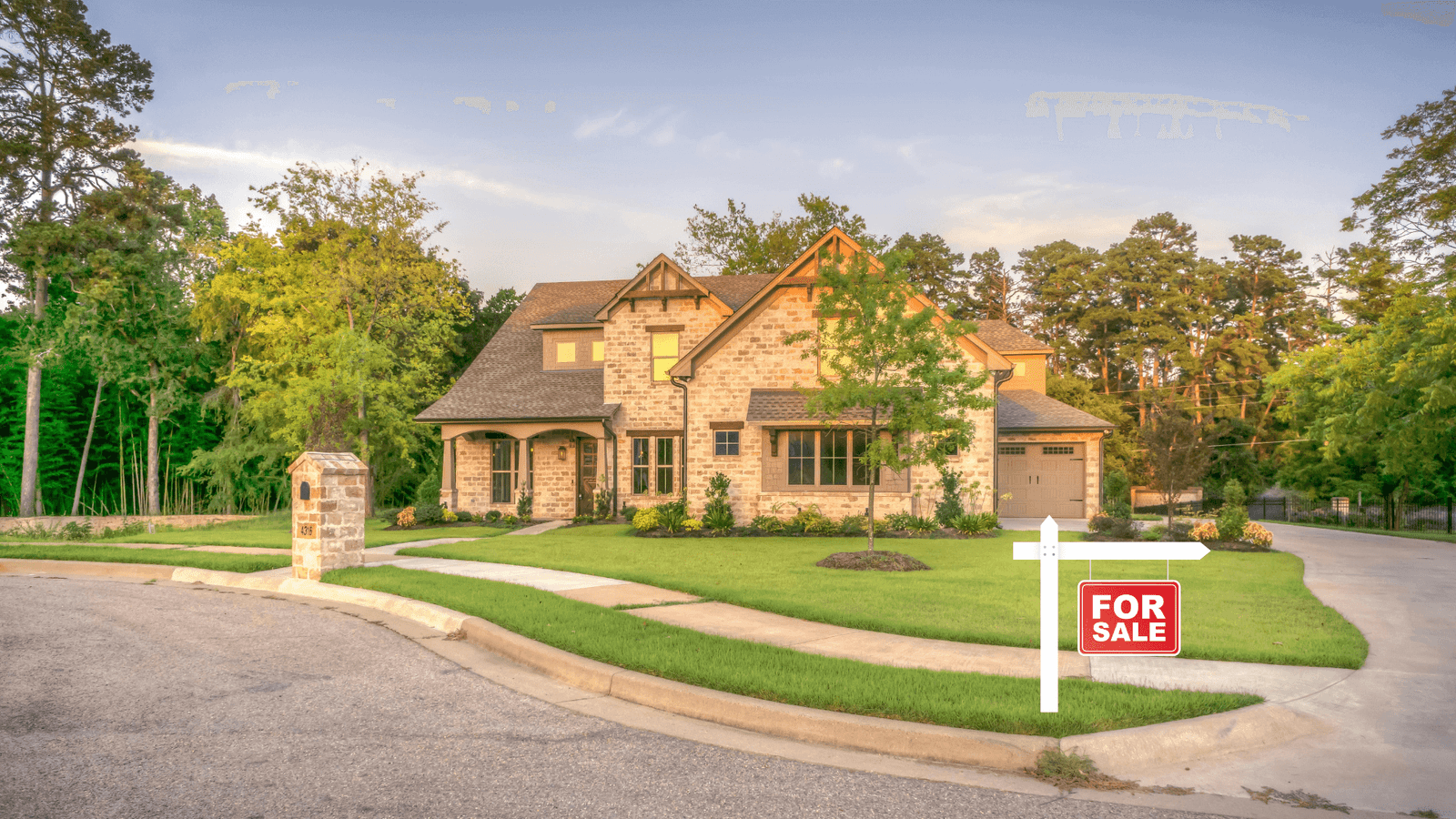 5 Effective Tips for Quick Selling Your Home This Summer